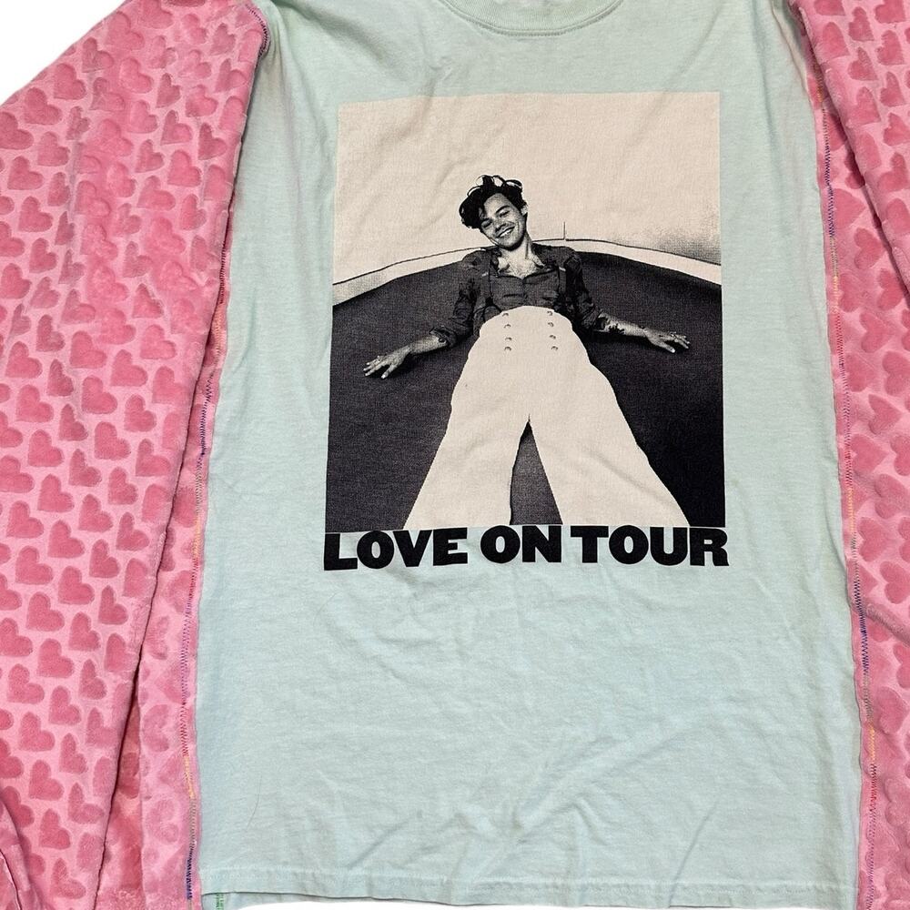 Harry Styles One Size Poncho Handmade Upcycled Medium to 3XL Rare Unique OOAK - Picture 4 of 5